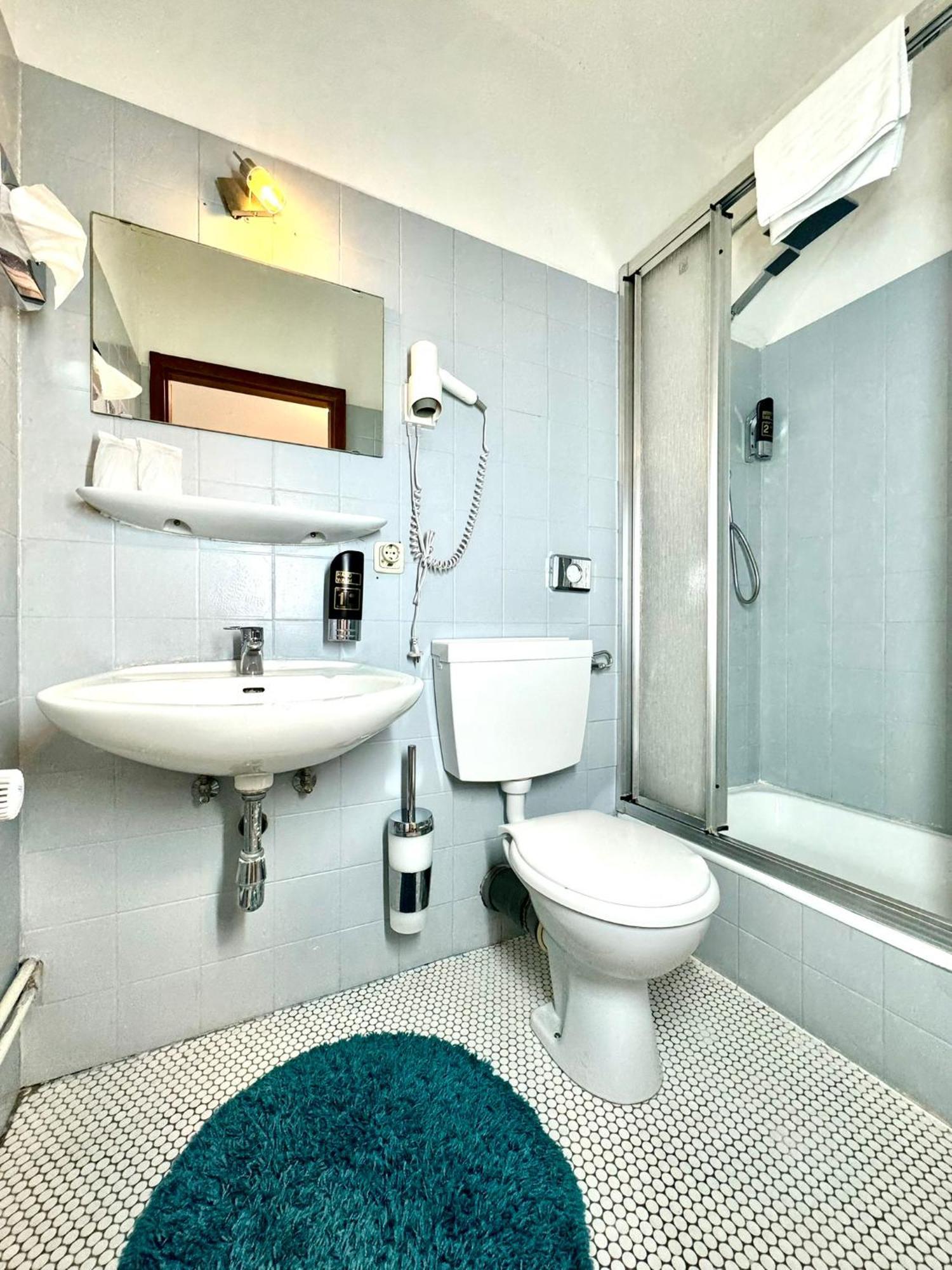 Hotel Zum Ruecking Northeim Εξωτερικό φωτογραφία