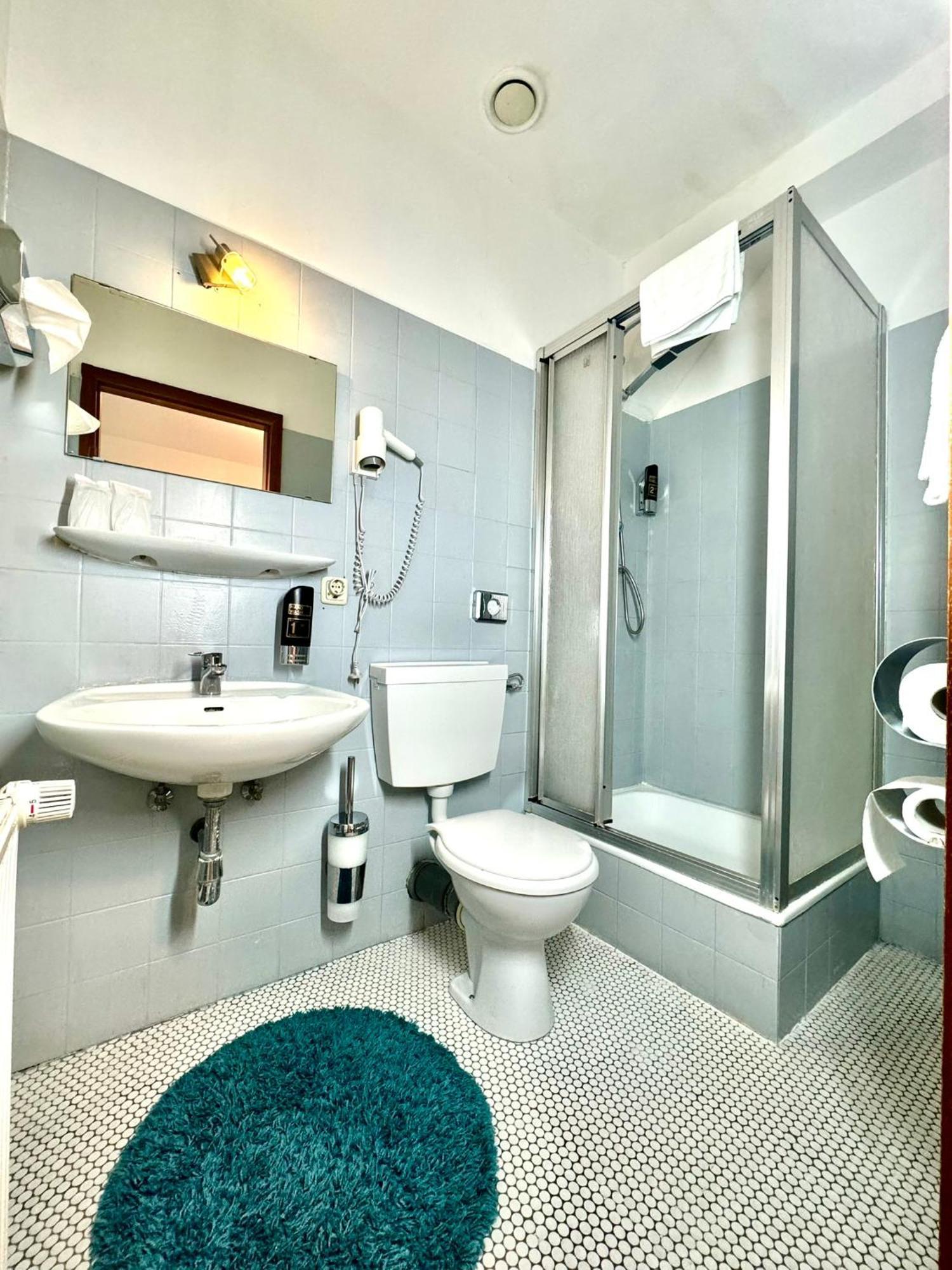 Hotel Zum Ruecking Northeim Εξωτερικό φωτογραφία